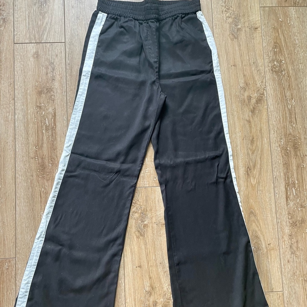 Willow & clay B&W athletic wide leg pants size S